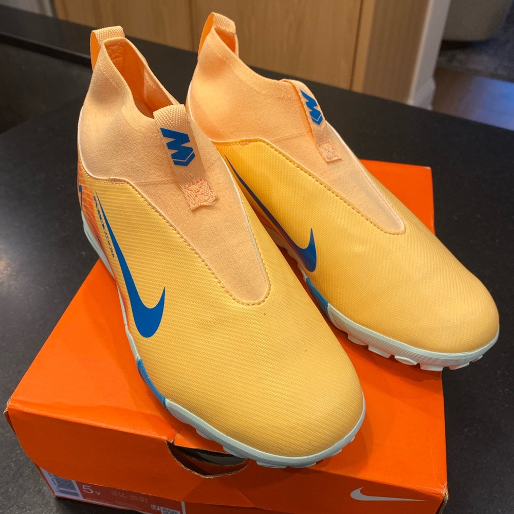 Nike Jr. Zoom Superfly 10 Turf Soccer Shoes. Kylian Mbappe edition.